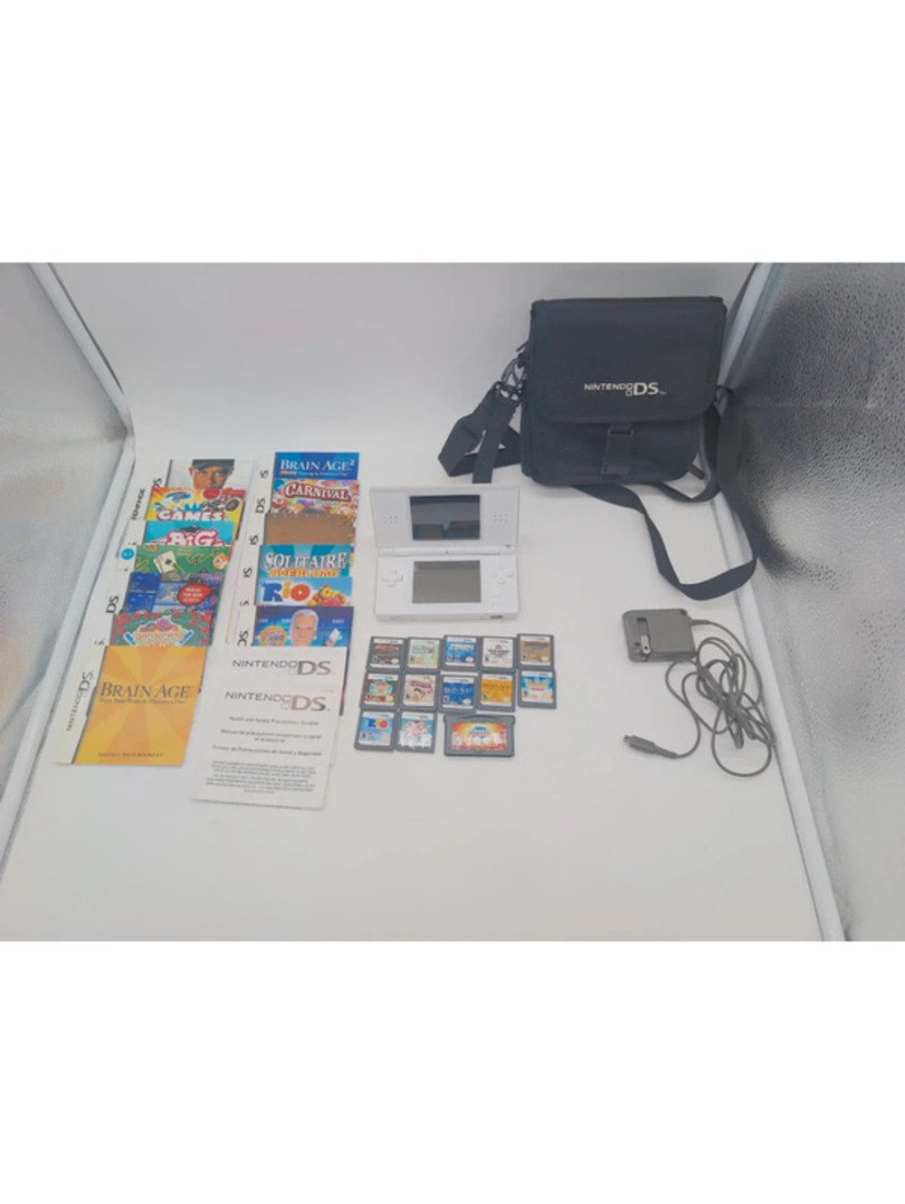 Nintendo DS Lite White Console Bundle Charger Stylus Case 13 Games
